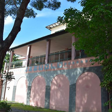 Hotel Pozzuolo Celle Ligure Bagian luar foto