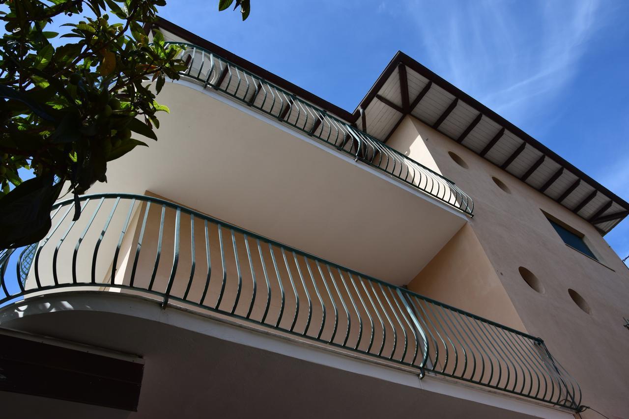 Hotel Pozzuolo Celle Ligure Bagian luar foto